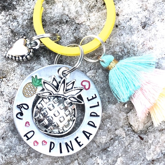 Be a Pineapple - Pineapple Keychain - Hand Stamped Keychain - Pineapple Gifts - Picture 3 of 3